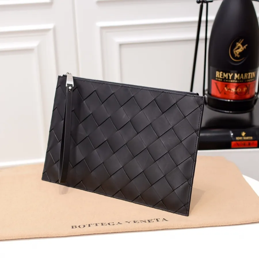 Batch 1060 🎉🎉🎉BOTTEA VENETA Style number: 914520-1# Material: Imported fetal cowhide hand-woven and made Specifications: Picture size BVBVBV